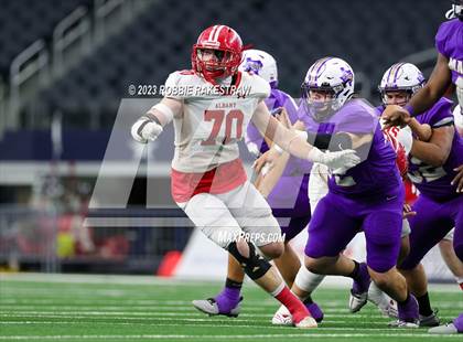 Thumbnail 3 in Albany vs. Mart (UIL Football 2A D2 Final) photogallery.