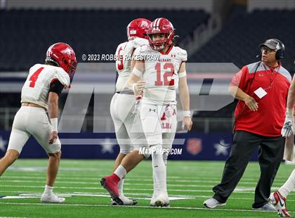 Thumbnail 1 in Albany vs. Mart (UIL Football 2A D2 Final) photogallery.