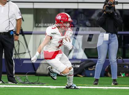 Thumbnail 2 in Albany vs. Mart (UIL Football 2A D2 Final) photogallery.