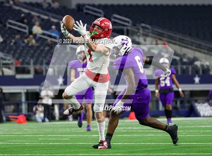 Thumbnail 3 in Albany vs. Mart (UIL Football 2A D2 Final) photogallery.