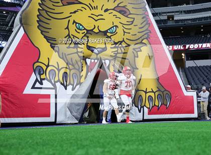 Thumbnail 1 in Albany vs. Mart (UIL Football 2A D2 Final) photogallery.