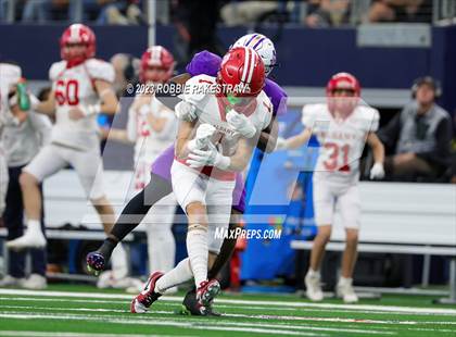 Thumbnail 1 in Albany vs. Mart (UIL Football 2A D2 Final) photogallery.