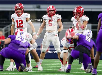 Thumbnail 1 in Albany vs. Mart (UIL Football 2A D2 Final) photogallery.