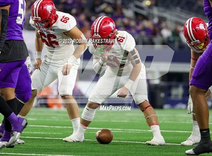 Thumbnail 2 in Albany vs. Mart (UIL Football 2A D2 Final) photogallery.