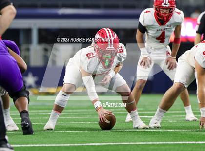 Thumbnail 3 in Albany vs. Mart (UIL Football 2A D2 Final) photogallery.