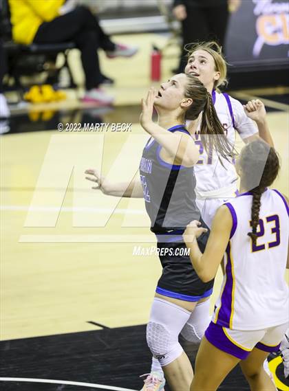 Thumbnail 2 in Lutheran vs Hickman (Norm Stewart Classic) photogallery.