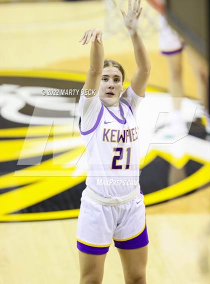 Thumbnail 2 in Lutheran vs Hickman (Norm Stewart Classic) photogallery.