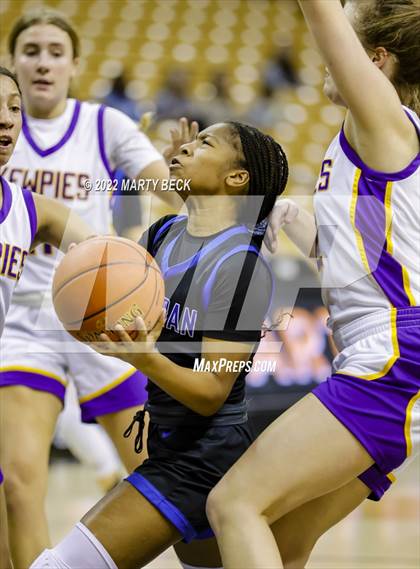 Thumbnail 3 in Lutheran vs Hickman (Norm Stewart Classic) photogallery.