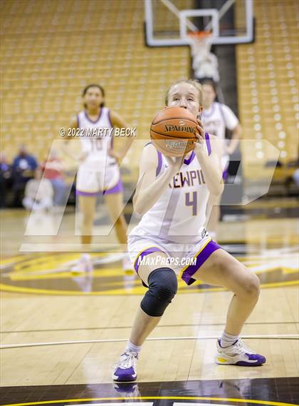 Thumbnail 1 in Lutheran vs Hickman (Norm Stewart Classic) photogallery.
