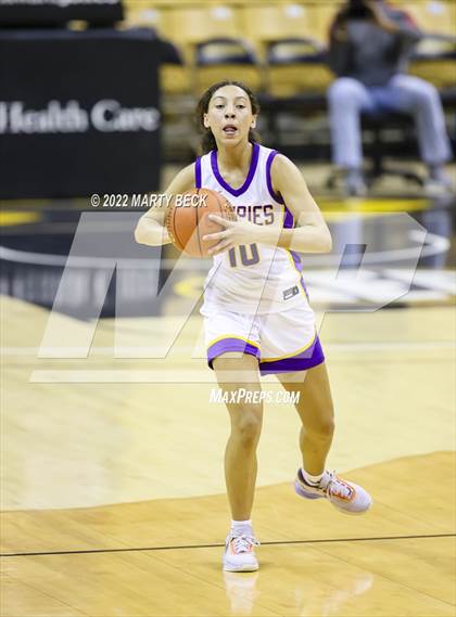 Thumbnail 3 in Lutheran vs Hickman (Norm Stewart Classic) photogallery.