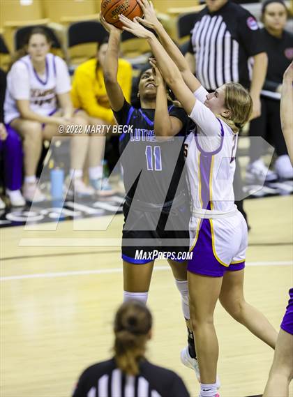 Thumbnail 2 in Lutheran vs Hickman (Norm Stewart Classic) photogallery.