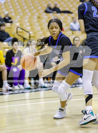 Thumbnail 3 in Lutheran vs Hickman (Norm Stewart Classic) photogallery.
