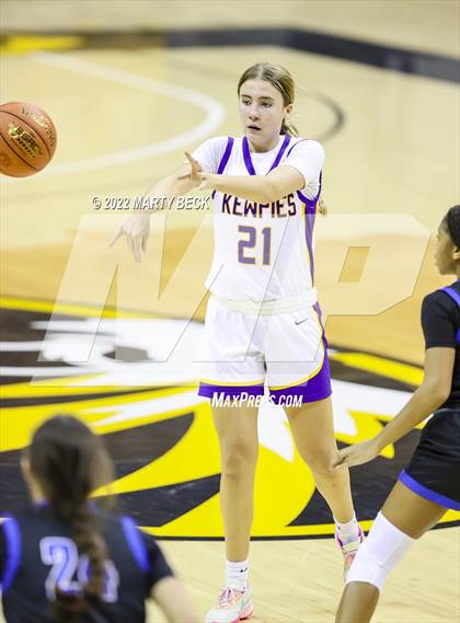 Thumbnail 3 in Lutheran vs Hickman (Norm Stewart Classic) photogallery.