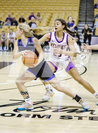Thumbnail 1 in Lutheran vs Hickman (Norm Stewart Classic) photogallery.