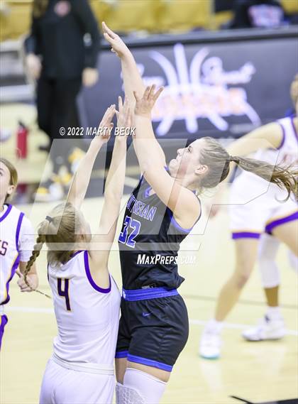Thumbnail 1 in Lutheran vs Hickman (Norm Stewart Classic) photogallery.