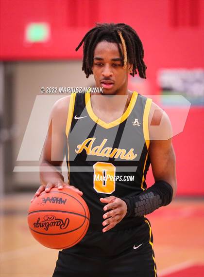 Thumbnail 1 in Adams vs. Lake Orion (MHSAA District Final) photogallery.