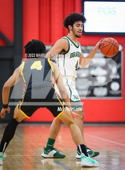 Thumbnail 2 in Adams vs. Lake Orion (MHSAA District Final) photogallery.