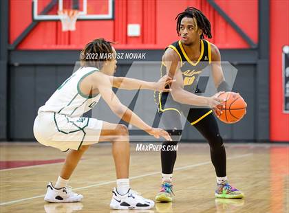 Thumbnail 3 in Adams vs. Lake Orion (MHSAA District Final) photogallery.