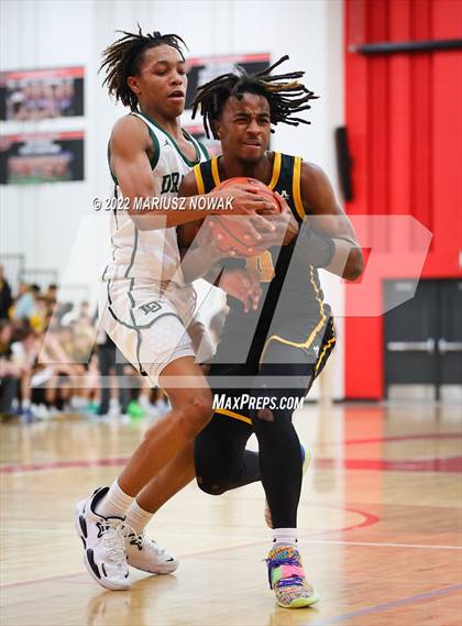 Thumbnail 2 in Adams vs. Lake Orion (MHSAA District Final) photogallery.