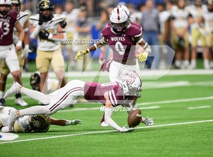 Thumbnail 2 in Calhoun vs Davenport (UIL 4A Region 4 Division 1 Quarterfinal) photogallery.