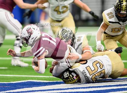 Thumbnail 1 in Calhoun vs Davenport (UIL 4A Region 4 Division 1 Quarterfinal) photogallery.