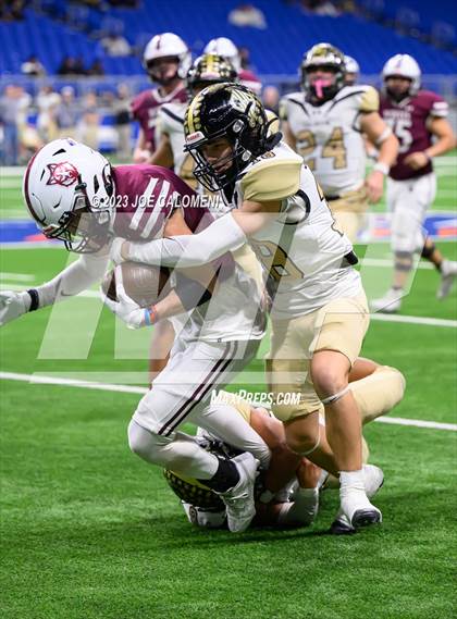Thumbnail 1 in Calhoun vs Davenport (UIL 4A Region 4 Division 1 Quarterfinal) photogallery.