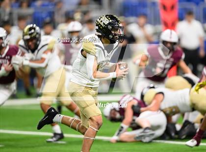 Thumbnail 1 in Calhoun vs Davenport (UIL 4A Region 4 Division 1 Quarterfinal) photogallery.