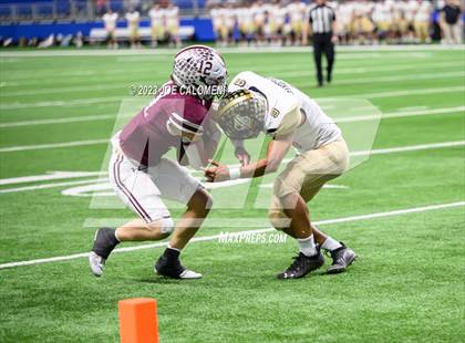 Thumbnail 1 in Calhoun vs Davenport (UIL 4A Region 4 Division 1 Quarterfinal) photogallery.