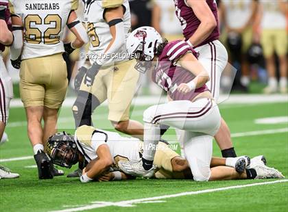 Thumbnail 2 in Calhoun vs Davenport (UIL 4A Region 4 Division 1 Quarterfinal) photogallery.