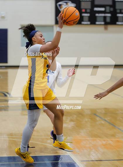 Thumbnail 2 in Oak Cliff Faith Family Academy vs. DME Academy (4 Tha Culture - MLK Edition) photogallery.