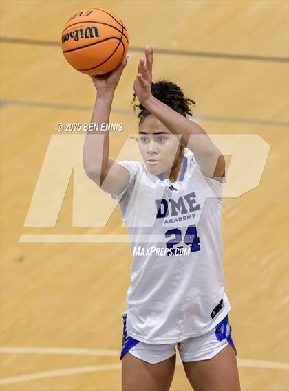 Thumbnail 2 in Oak Cliff Faith Family Academy vs. DME Academy (4 Tha Culture - MLK Edition) photogallery.