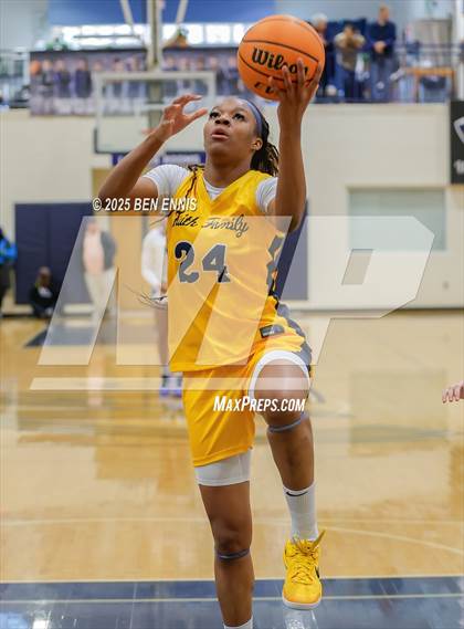 Thumbnail 1 in Oak Cliff Faith Family Academy vs. DME Academy (4 Tha Culture - MLK Edition) photogallery.