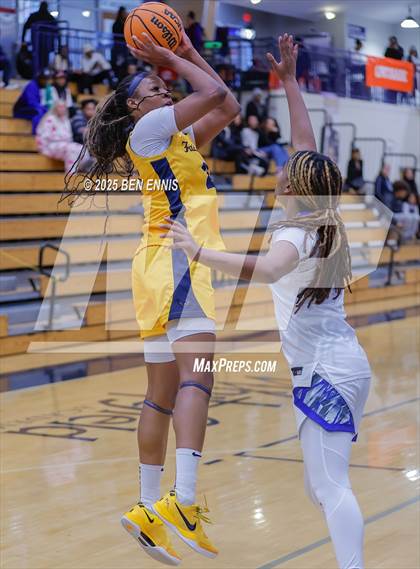Thumbnail 1 in Oak Cliff Faith Family Academy vs. DME Academy (4 Tha Culture - MLK Edition) photogallery.