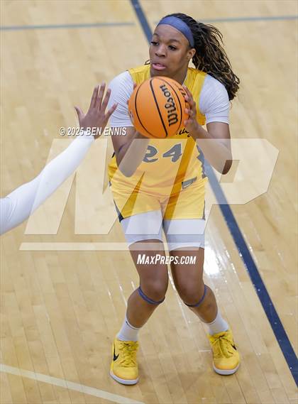 Thumbnail 1 in Oak Cliff Faith Family Academy vs. DME Academy (4 Tha Culture - MLK Edition) photogallery.