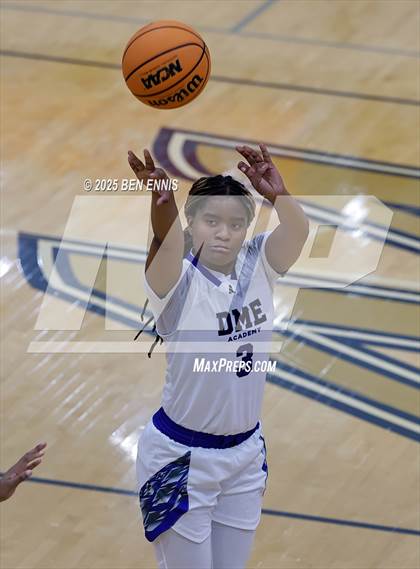 Thumbnail 1 in Oak Cliff Faith Family Academy vs. DME Academy (4 Tha Culture - MLK Edition) photogallery.