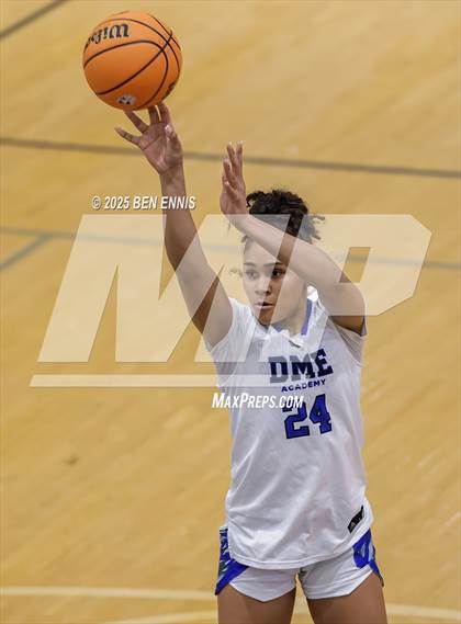 Thumbnail 1 in Oak Cliff Faith Family Academy vs. DME Academy (4 Tha Culture - MLK Edition) photogallery.
