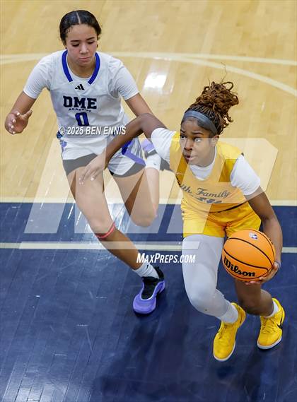 Thumbnail 1 in Oak Cliff Faith Family Academy vs. DME Academy (4 Tha Culture - MLK Edition) photogallery.