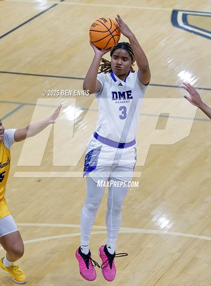 Thumbnail 1 in Oak Cliff Faith Family Academy vs. DME Academy (4 Tha Culture - MLK Edition) photogallery.