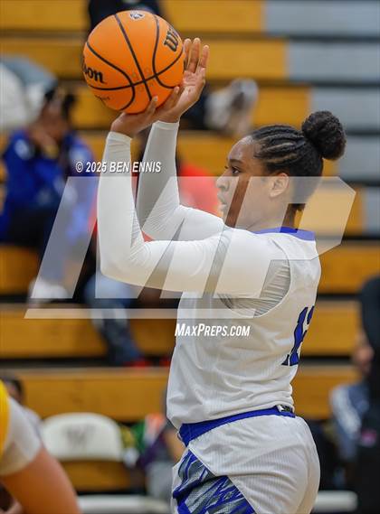 Thumbnail 2 in Oak Cliff Faith Family Academy vs. DME Academy (4 Tha Culture - MLK Edition) photogallery.