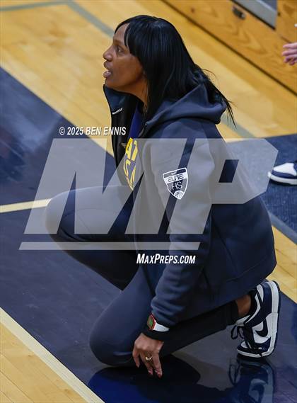 Thumbnail 1 in Oak Cliff Faith Family Academy vs. DME Academy (4 Tha Culture - MLK Edition) photogallery.