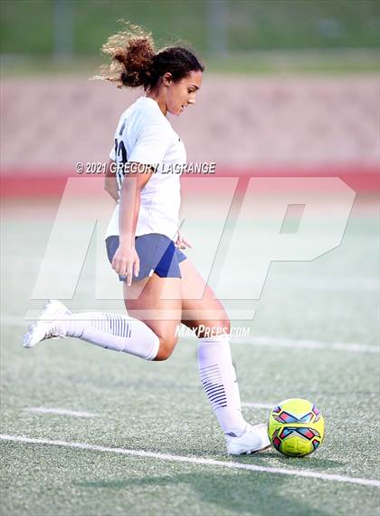 Thumbnail 2 in Keller vs Marcus (UIL 6A Regional Semifinal) photogallery.