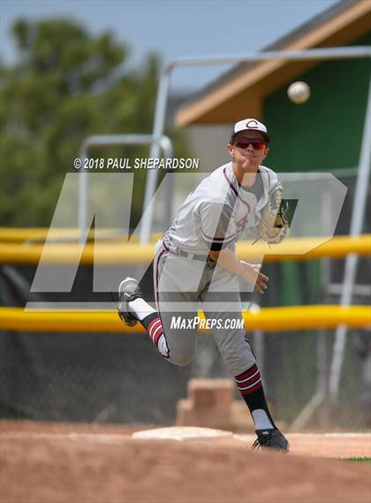 Thumbnail 2 in Chatfield vs. ThunderRidge (CHSAA 5A Regional Playoff) photogallery.