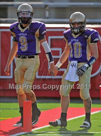 Thumbnail 2 in Westhampton Beach vs. Sayville (Section XI Division III Final) photogallery.
