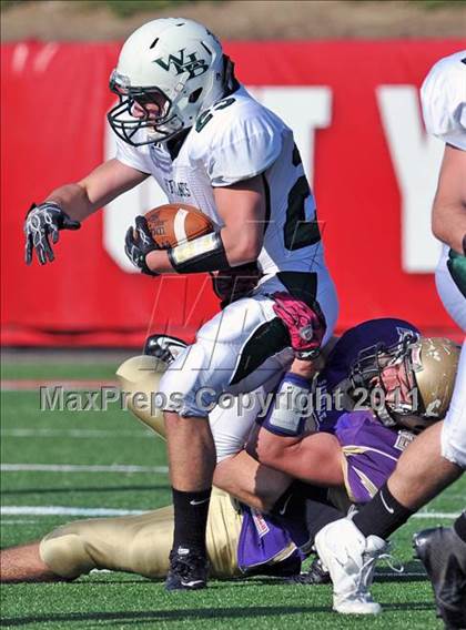 Thumbnail 1 in Westhampton Beach vs. Sayville (Section XI Division III Final) photogallery.