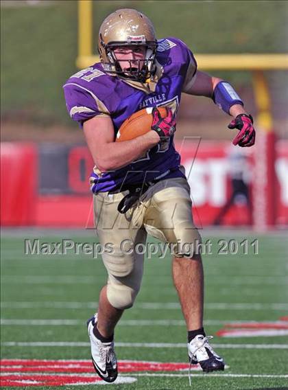 Thumbnail 2 in Westhampton Beach vs. Sayville (Section XI Division III Final) photogallery.