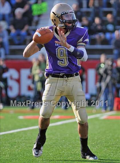 Thumbnail 3 in Westhampton Beach vs. Sayville (Section XI Division III Final) photogallery.