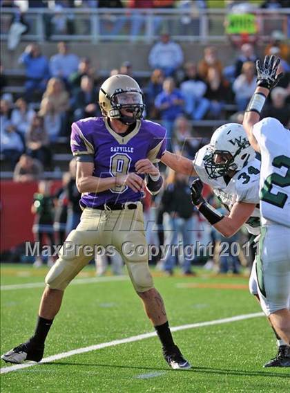 Thumbnail 1 in Westhampton Beach vs. Sayville (Section XI Division III Final) photogallery.