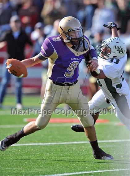Thumbnail 2 in Westhampton Beach vs. Sayville (Section XI Division III Final) photogallery.