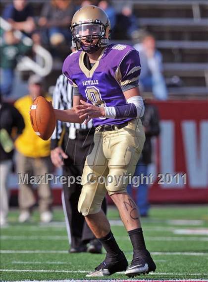 Thumbnail 2 in Westhampton Beach vs. Sayville (Section XI Division III Final) photogallery.