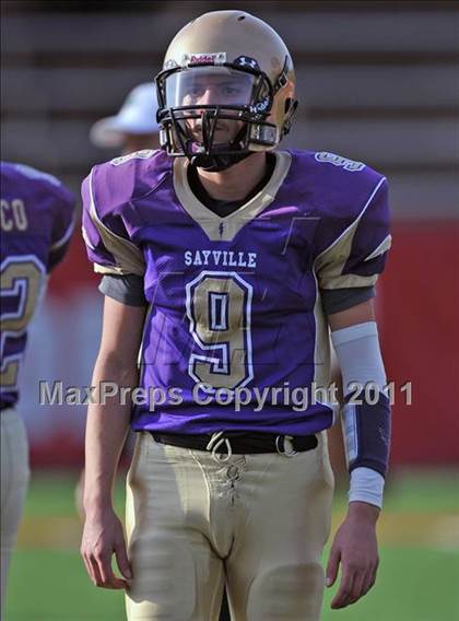 Thumbnail 1 in Westhampton Beach vs. Sayville (Section XI Division III Final) photogallery.